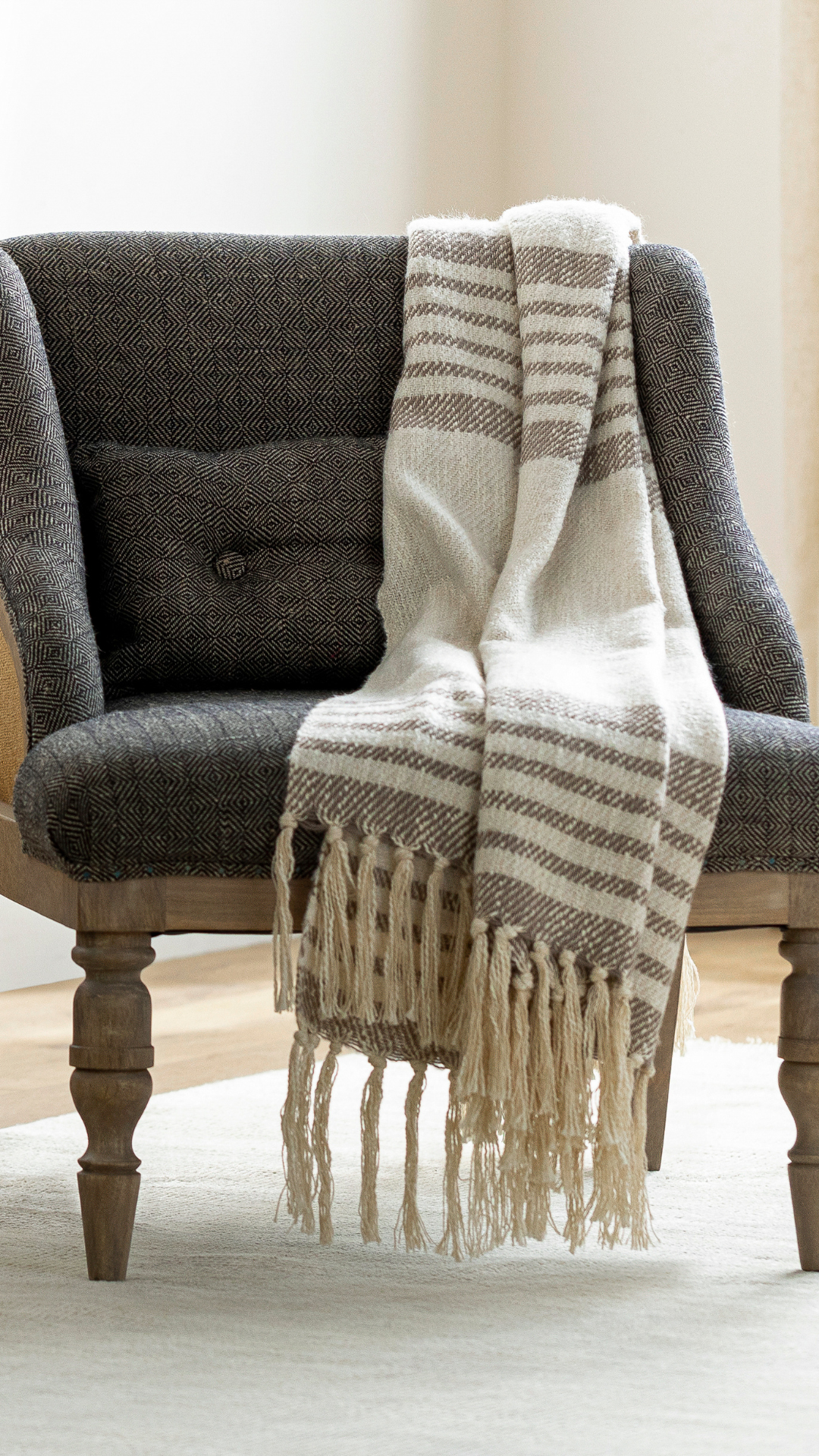 Chamonix Fringe Throw Cream