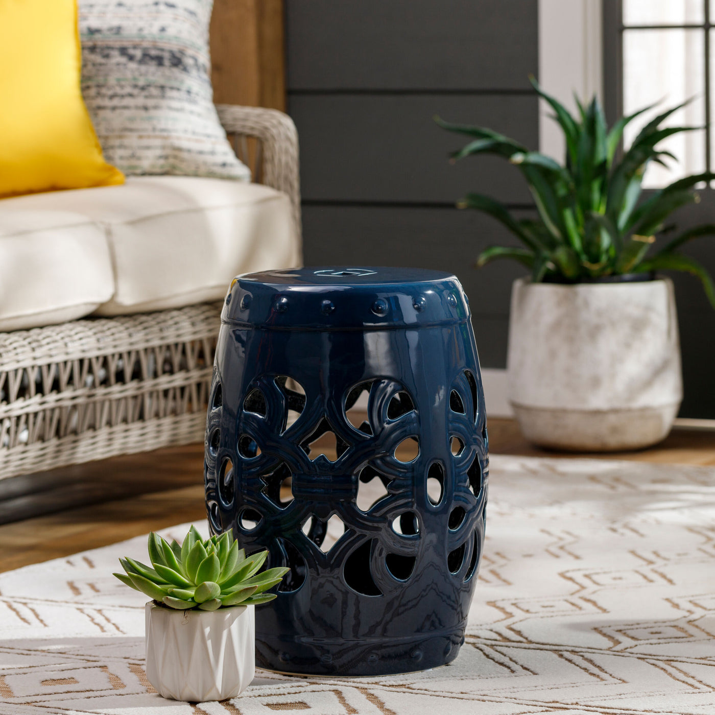 Brinnon Garden Stool