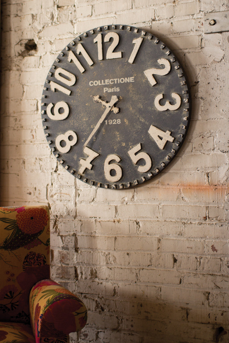 BLACK AND WHITE WOODEN WALL CLOCK